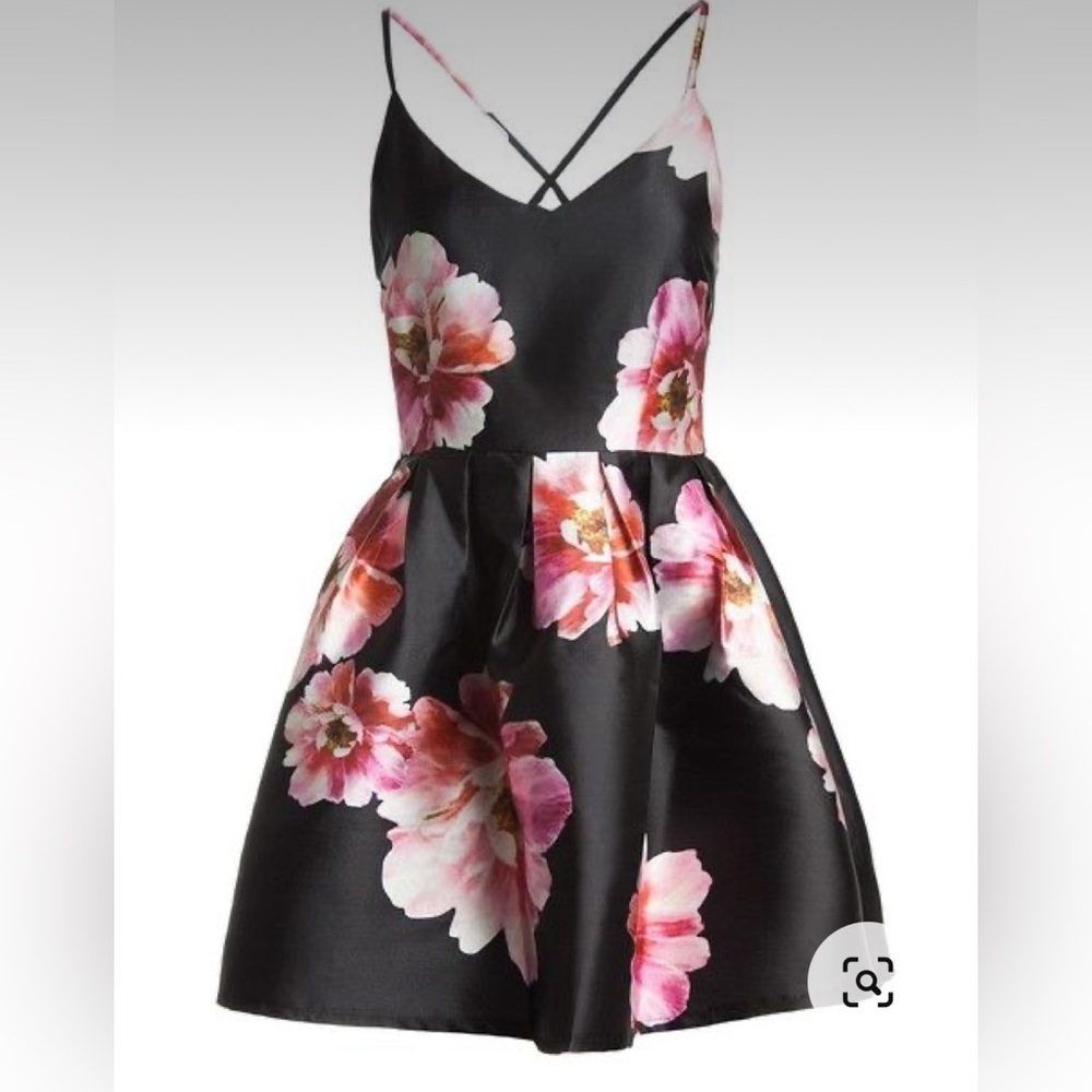 Sans Souci Black Floral Cocktail Dress - M
